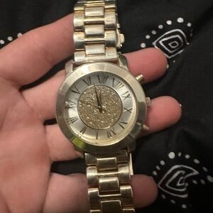 Elegant Gold-Tone Roman Numeral Watch